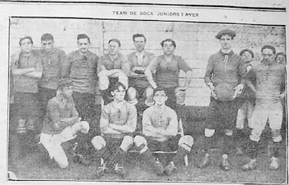 El equipo de Boca que en 1913 enfrentó a River en el primer superclásico.
