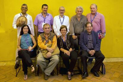 Los poetas participantes en el Hay Festival.