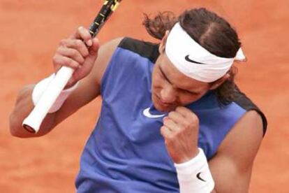 Rafa Nadal celebra un punto en el partido contra Mathieu.