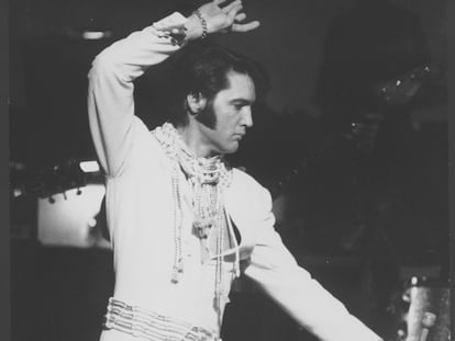 Elvis durante um show.