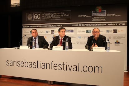 De izquierda a derecha, Juan Mari Gurrutxaga, Bernabé Unda y José Luis Rebordinos en la rueda de prensa de la primera edición del foro. 