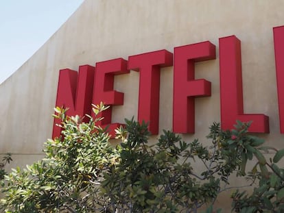Logotipo de Netflix en California. 