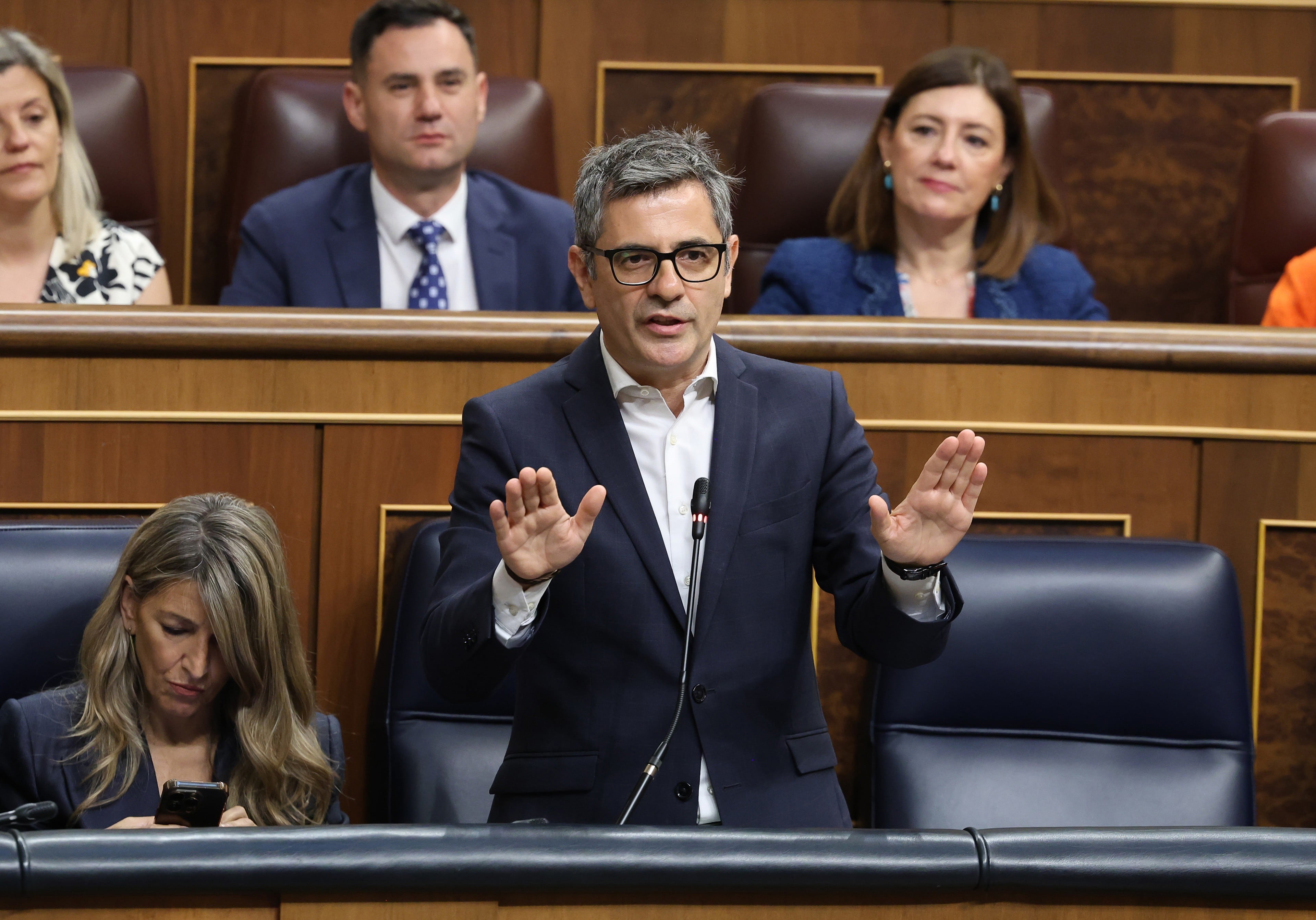Última hora de la actualidad política, en directo | Bolaños califica de "anómala" la investigación a Begoña Gómez: "Peinado ha dictado resoluciones alejadas del derecho"