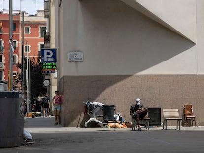 Plaza Vázquez Montalbán en pleno corazón del barrio barcelonés del Raval.