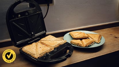 Artículo de EL PAÍS Escaparate sobre sandwicheras.
