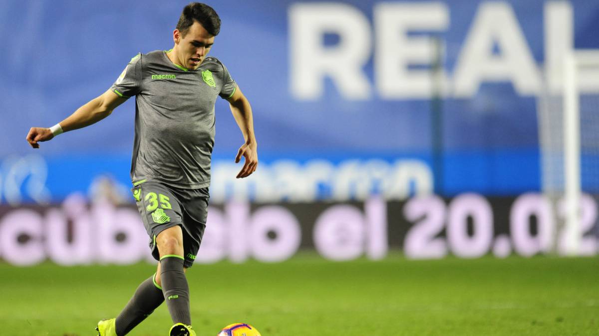 The Almería Alex لاعب كرة قدم سولا، في انتظار المحاكمة بعد التواطؤ مع سيارته والإيجاب في الكحول
