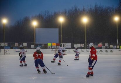 El juego de Hockey más largo del mundo en Canadá