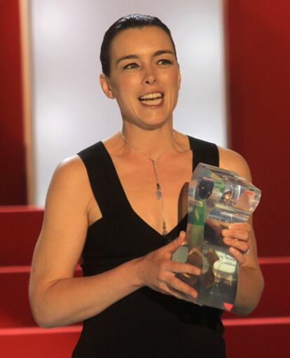 Olivia Williams recoge en nombre de Roman Polanski el premio FIPRESCI por 'El escritor'.