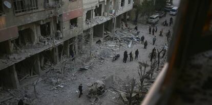 Bombardeo de las fuerzas sirias en Douma.