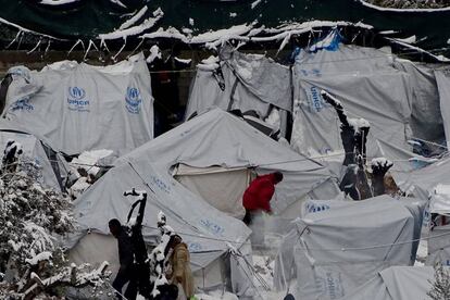 Nieve en el campo de refugiados de Moira, en la isla de Lesbos, Grecia.