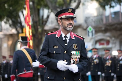 Josep Lluís Trapero en l'ofrena floral al monument a Rafael Casanova.