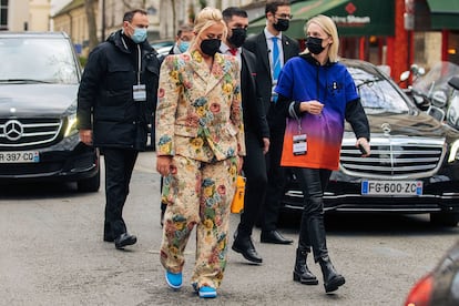 Shannon Abloh a su llegada al desfile póstumo de la línea masculina de Louis Vuitton creada por Virgil Abloh. La foto fue tomada en enero de 2022.