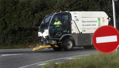 Un vehicle del servei de neteja de Sabadell.