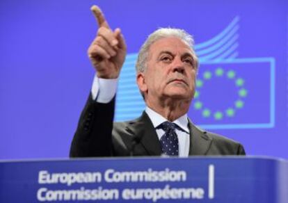 El comisario de Inmigración, Dimitris Avramopoulos.