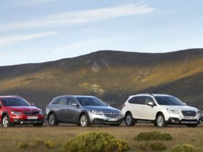 De izquierda a derecha, las rancheras todocaminos Skoda Scout, Opel Insignia Country Tourer, Subaru Outback y Seat León X-Perience.