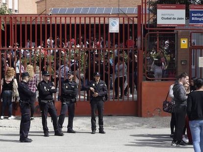 Entrada del Ciudad de Ja&eacute;n tras la muerte de Arancha en mayo de 2015.