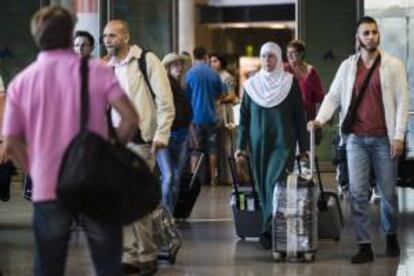 Llegada de turistas al Aeropuerto de Málaga. EFE/Archivo