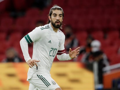 Rodolfo Pizarro, durante un partido de la Selección mexicana, en Ámsterdam (Países Bajos), en octubre de 2020.