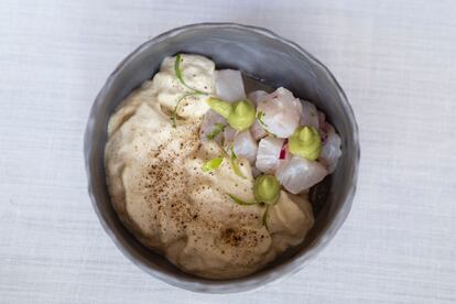 Ceviche de lubina.