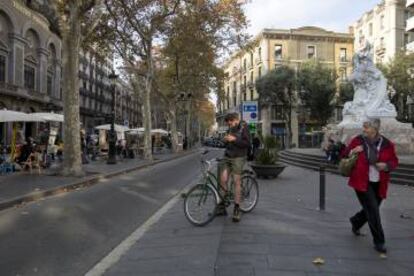 La plaça del Teatre és un dels punts d'aquesta ruta.