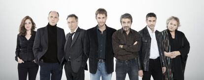Damián Szifrón, en el centro, con el elenco de 'Relatos salvajes'.