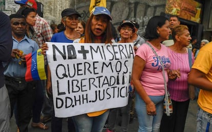 Opositores venezolano se manifiestan en Caracas el pasado jueves.  