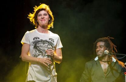 Ir&egrave;ne Jacob, durante su actuaci&oacute;n en la sala Luz de Gas de Barcelona. 