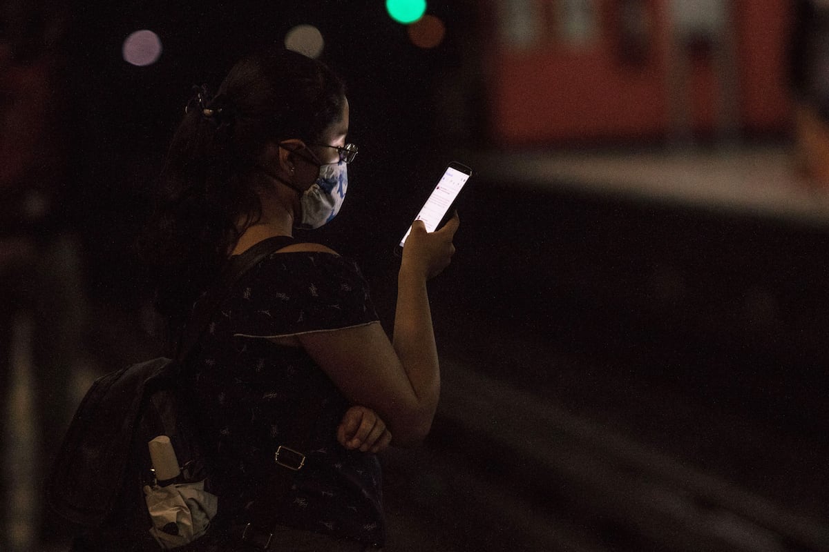 Las mujeres sufren el doble de ciberacoso sexual que los hombres en México | EL PAÍS México