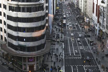 La Gran Vía, en el interior de Madrid Central, este martes.