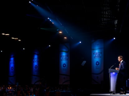 El presidente del Partido Popular, Alberto Núñez Feijóo, este miércoles en su intervención en el congreso del Partido Popular Europeo que se celebra en Róterdam (Países Bajos).
