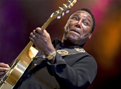 George Benson, durante su actuación en los Veranos de la Villa.