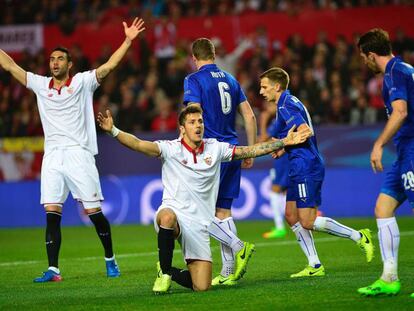 Jovetic protesta una acci&oacute;n del juego.