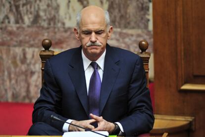 El primer ministro griego, Yorgos Papandreu, ayer en el Parlamento.