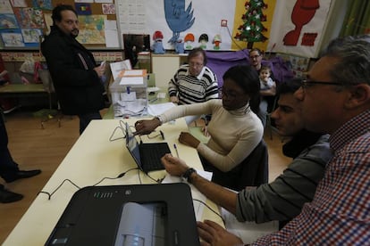 A voting table in Madrid.