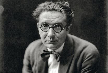 El mejor retrato de Alfonso R. Castelao (Rianxo, 1886 - Buenos Aires, 1950), escritor, dibujante, médico y líder del nacionalismo gallego que murió en el exilio, es del estudio de Jaime Pacheco, en Vigo.