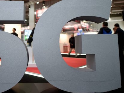 Logo del 5G en una feria de Hanover (Alemania).