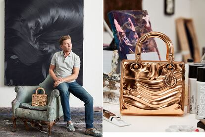Jason Martin buscaba trasladar a un bolso tan icónico como el Lady Dior el movimiento y las texturas propias de su obra. Objetivo complido.