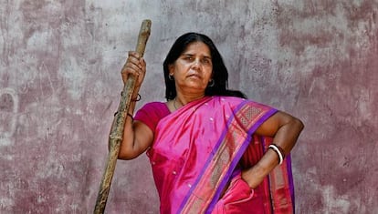 Sampat Pal, líder del ejército de los saris rosas, en el Estado de Uttar Pradesh (India).