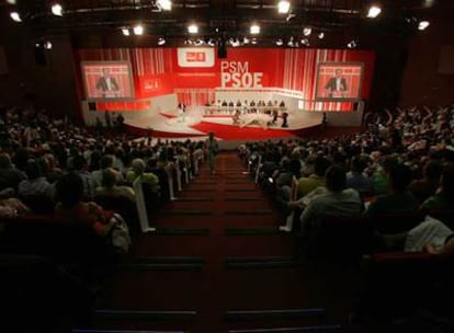 Vista del congreso socialista durante la intervención de José Blanco.