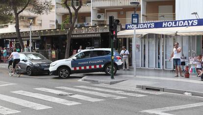 Un coche de los Mozos en Salou.