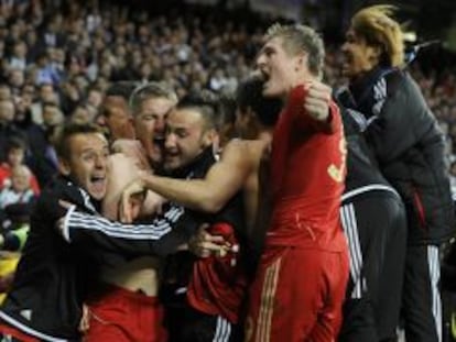 Jugadores de bayern Muchich, actual campe&oacute;n de la Champions League, celebran en Madrid su pase a la final, la temporada pasada.