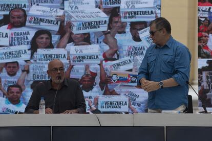 Jorge Rodriguez with Rafael Correa, this Thursday in Caracas.