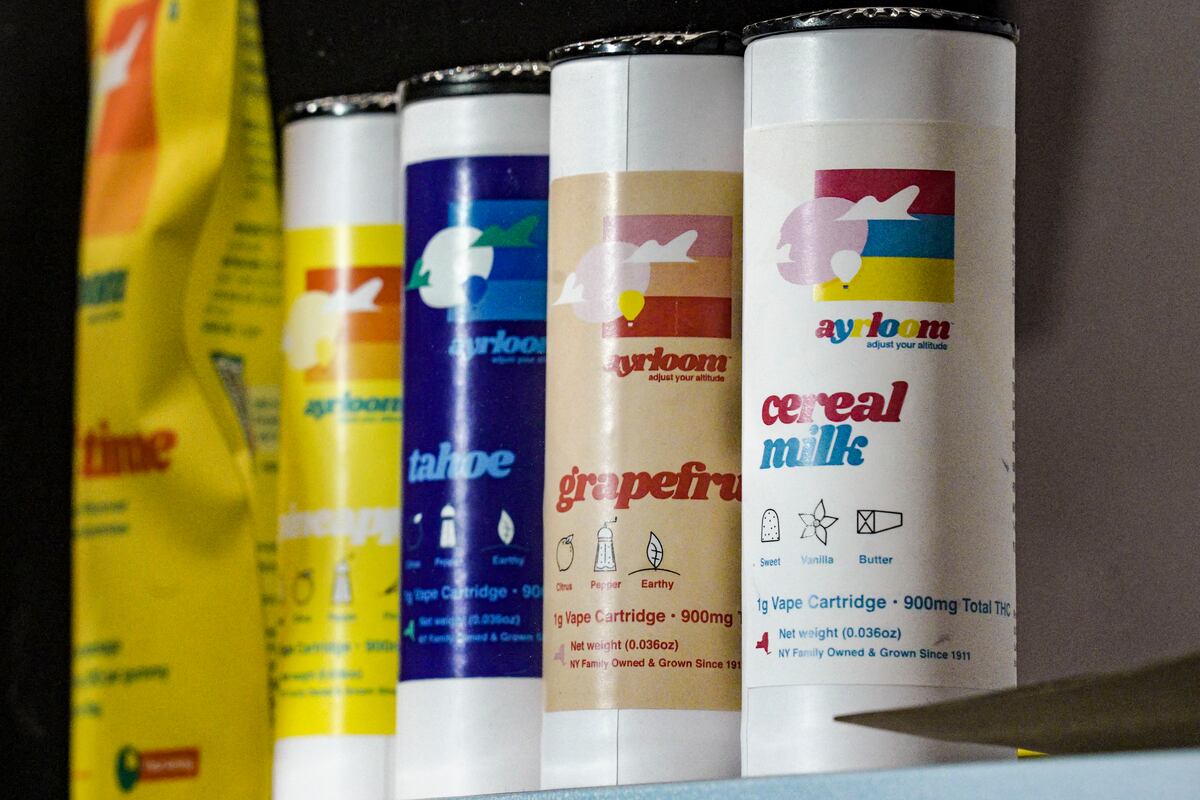 Flavored cannabis marketing is criticized for targeting kids | Society | EL  PAS English