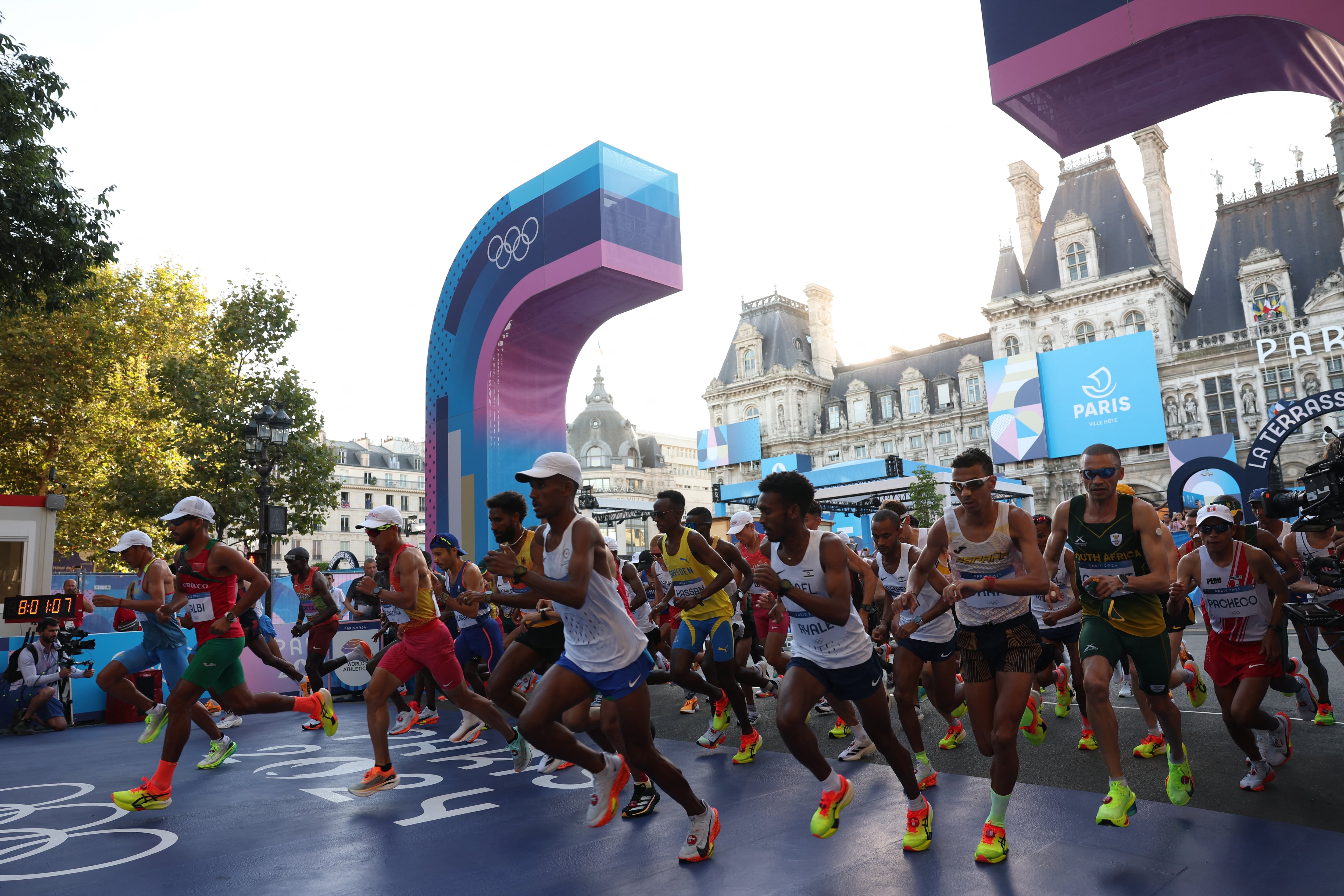 La jornada de los JJOO de París | El maratón masculino inaugura la jornada sabatina para la delegación española