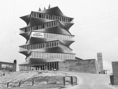 La torre de los laboratorios JORBA, conocida popularmente como 'La Pagoda' debido a su forma inspirada en las tradicionales construcciones japonesas.