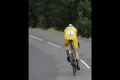 A falta de cuatro etapas para el término de la 100ª edición del Tour, Chris Froome aumentó en 9s más la diferencia sobre Contador al que aventaja en 4m 34s