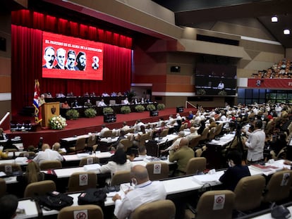 Participantes del VIII Congreso del Partido Comunista de Cuba.