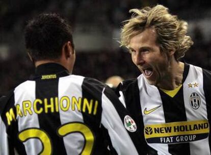 Nedved celebra con Marchionni un gol al Roma el sábado.