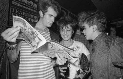 Ambiente de la sala madrileña Rock-ola, uno de los espacios referentes de la Movida, en una imagen de los años 80.