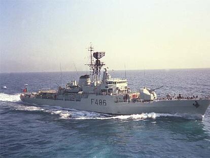 La corbeta portuguesa <i>Baptista de Andrade,</i> que patrulla las aguas de Cabo Verde dentro del dispositivo europeo de Frontex.